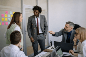 Incivilités au travail le nouveau défi de la sécurité des collaborateurs
