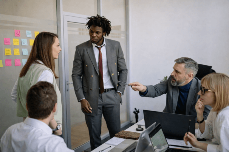 Incivilités au travail le nouveau défi de la sécurité des collaborateurs